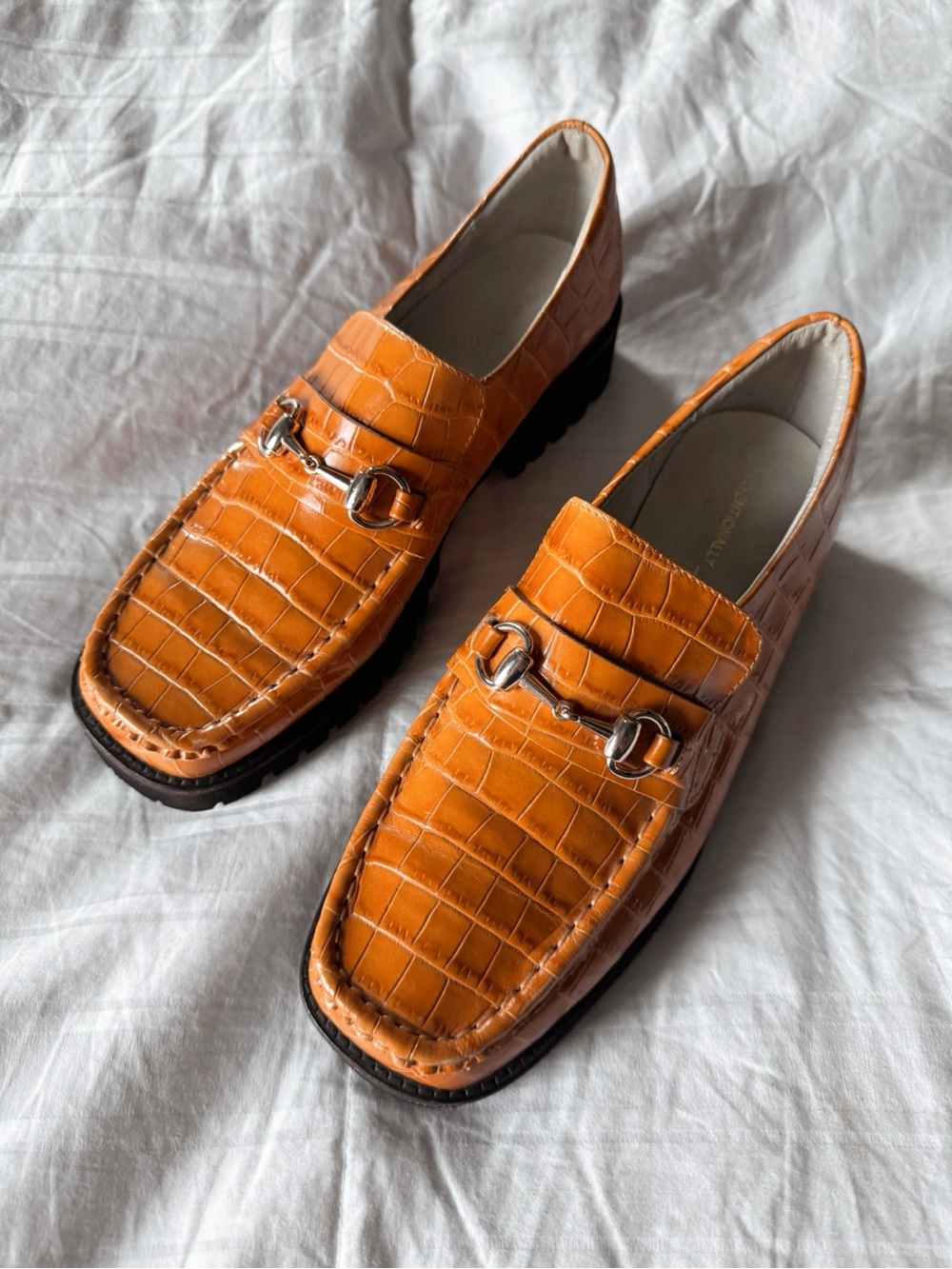 Sz 10 Intentionally Blank HK2 Tan Croc Embossed Lug Sole Horesbit Loafer EUC - Picture 3 of 7
